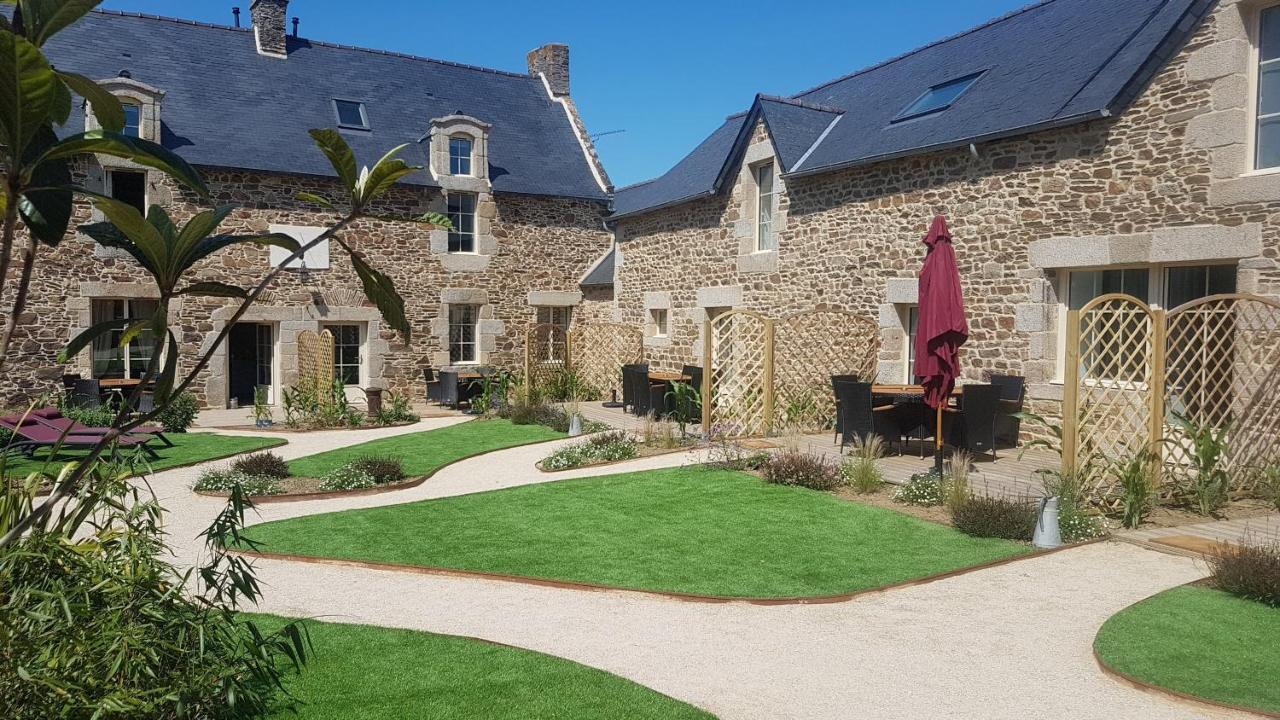 Les Gites Du Haut Pin Calorguen Bagian luar foto