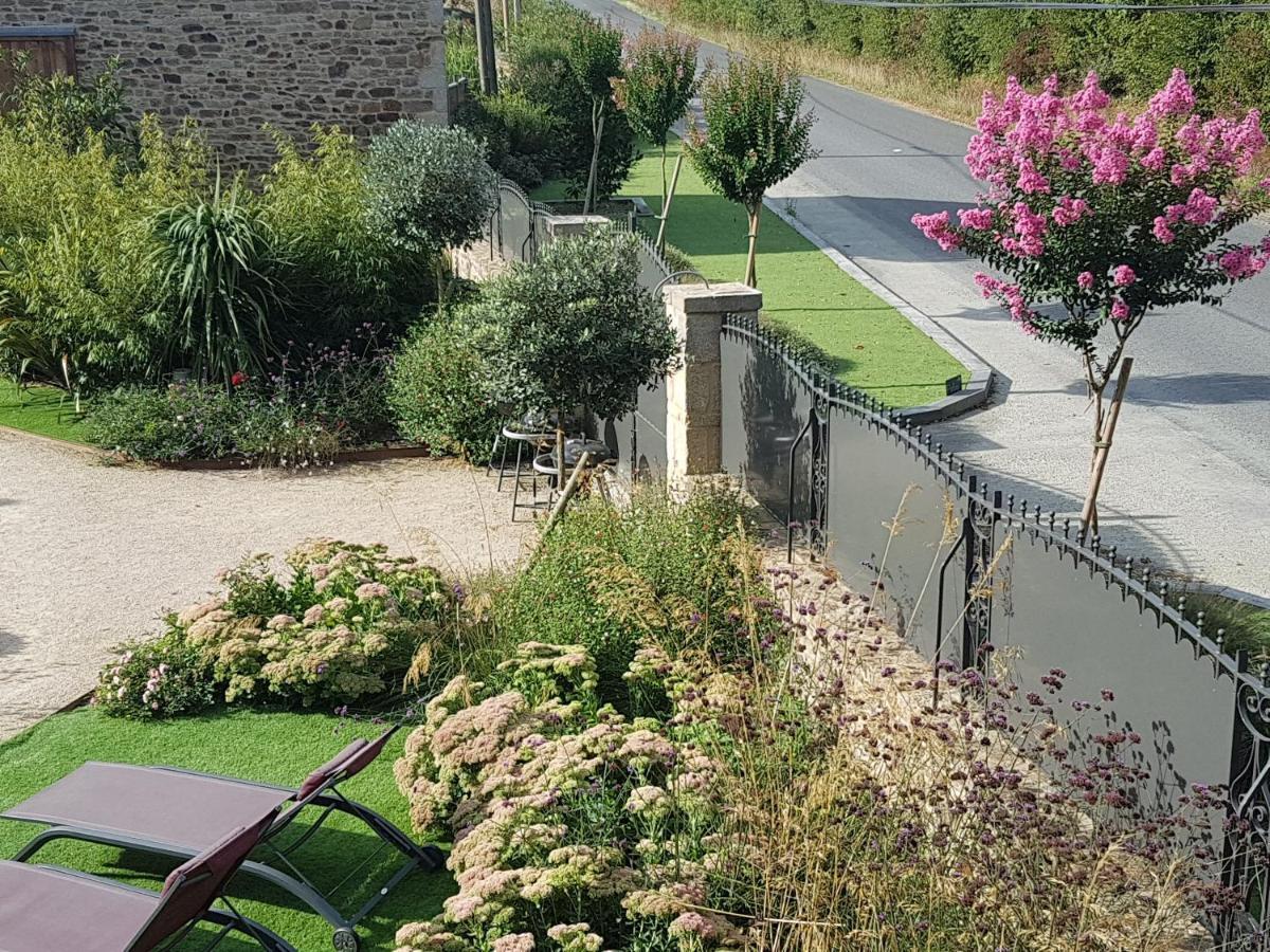 Les Gites Du Haut Pin Calorguen Bagian luar foto